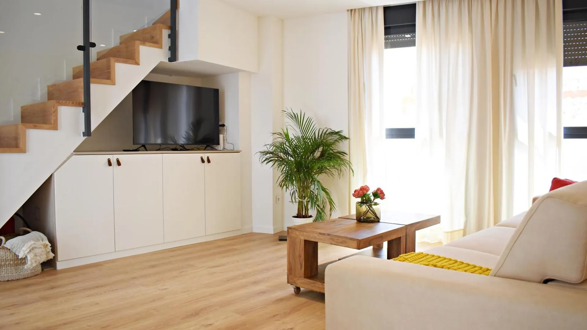 Bright Duplex In Malaga Centre Apartment