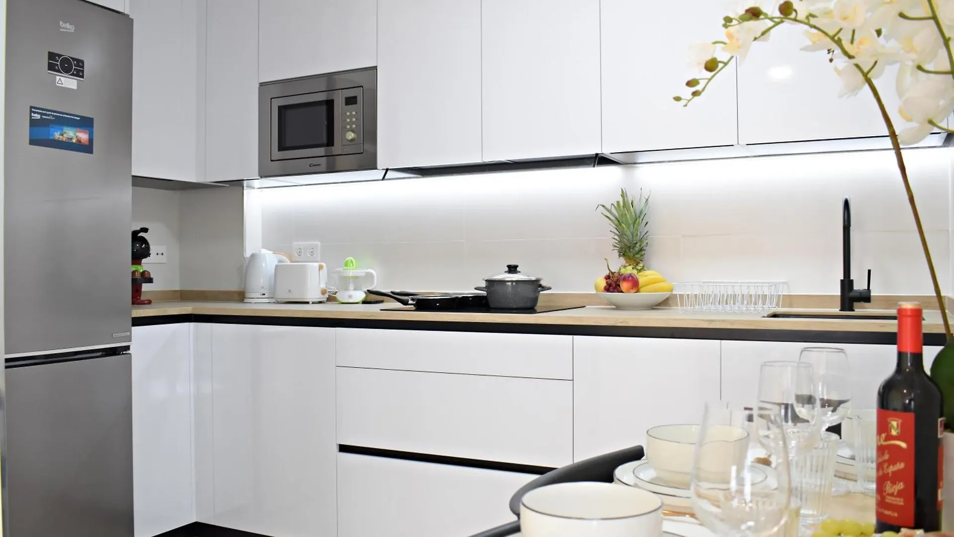 Bright Duplex In Malaga Centre Apartment