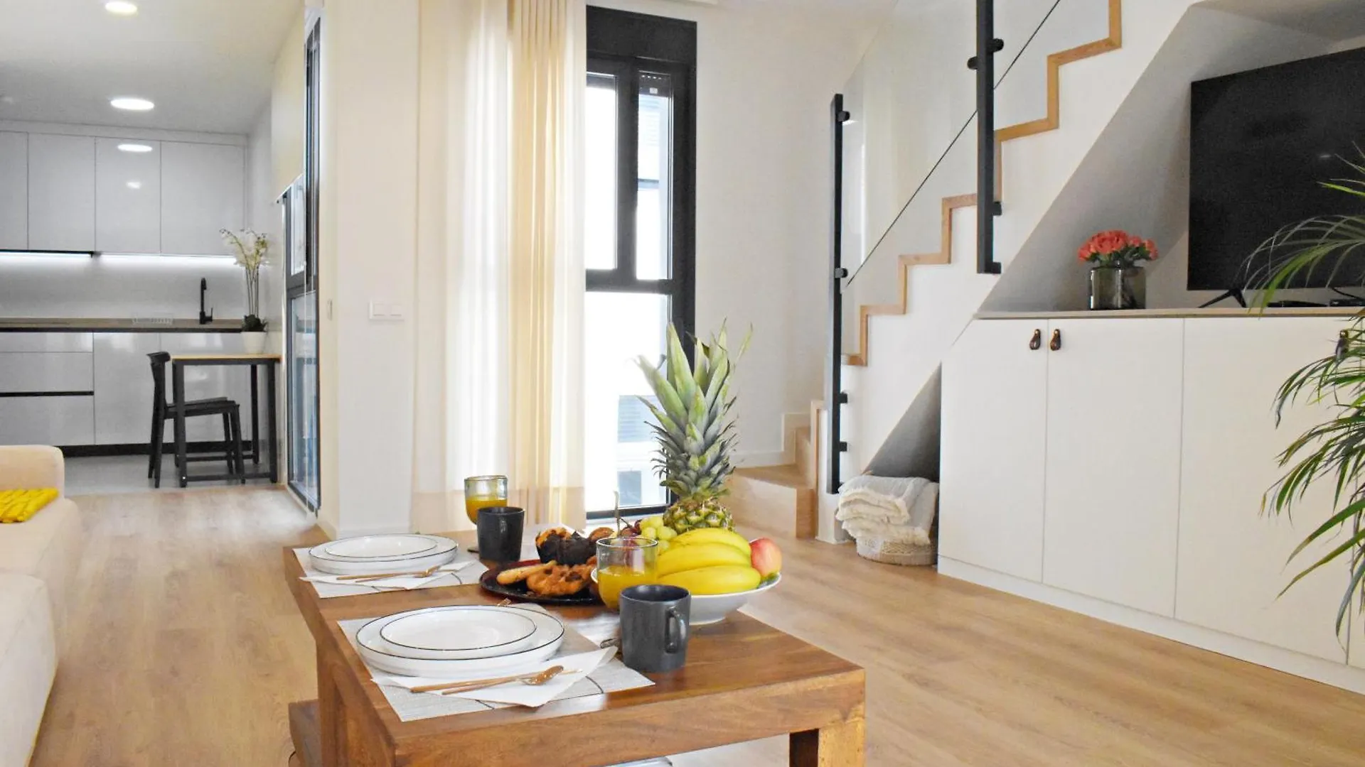 Bright Duplex In Malaga Centre Apartment